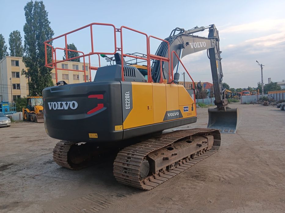 Excavator VOLVO EC 220