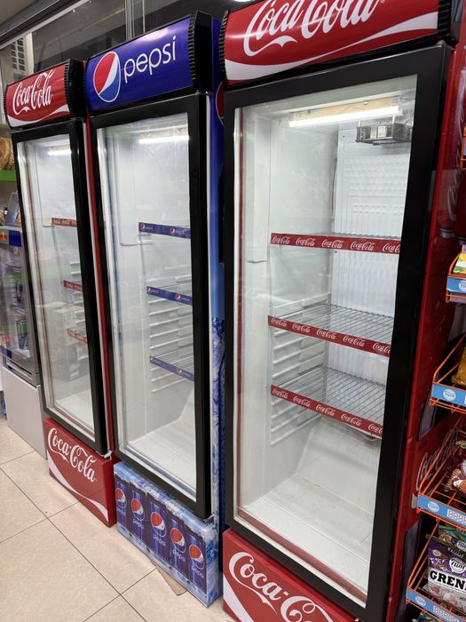 Витринный холодильник