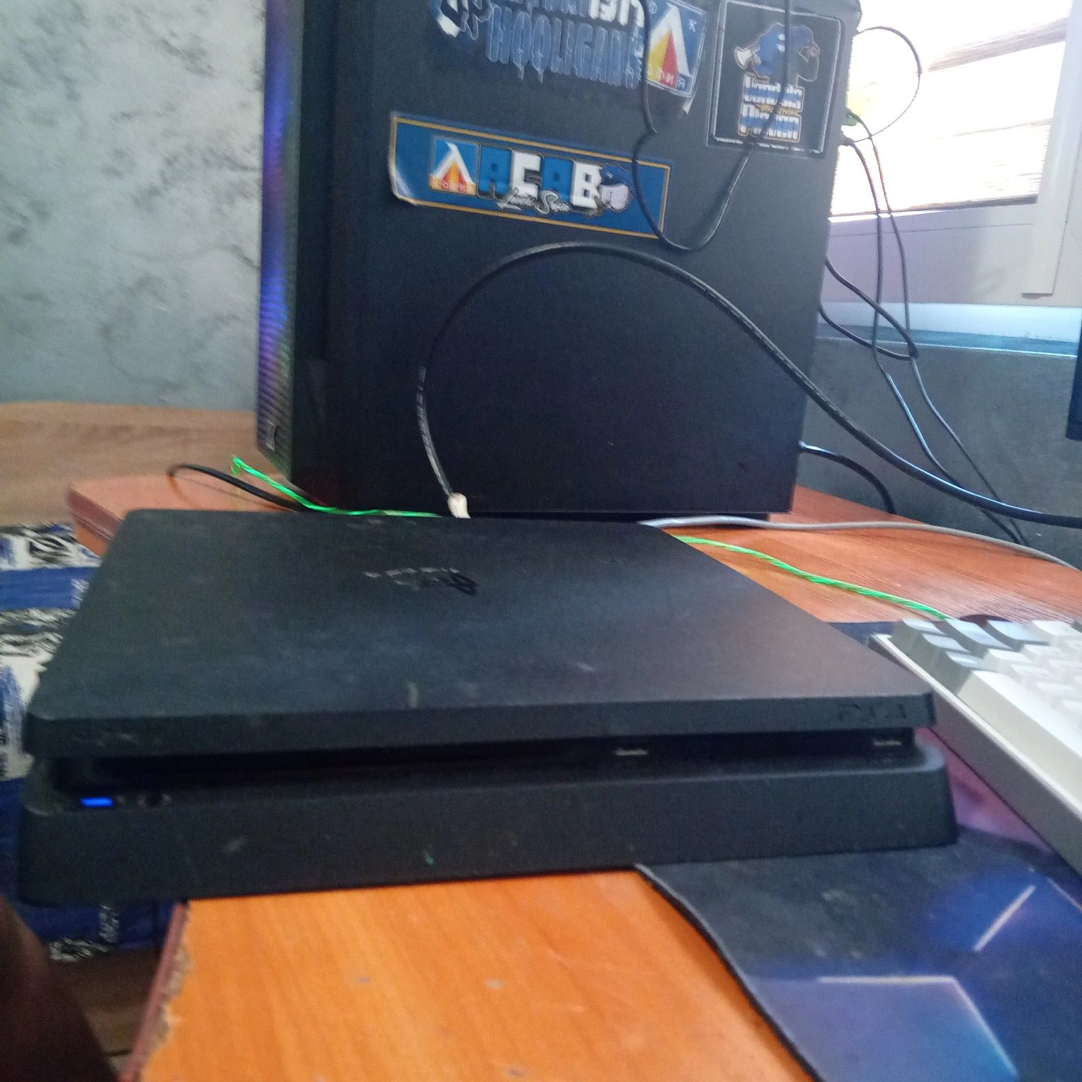 Ps4 slim  500 bg