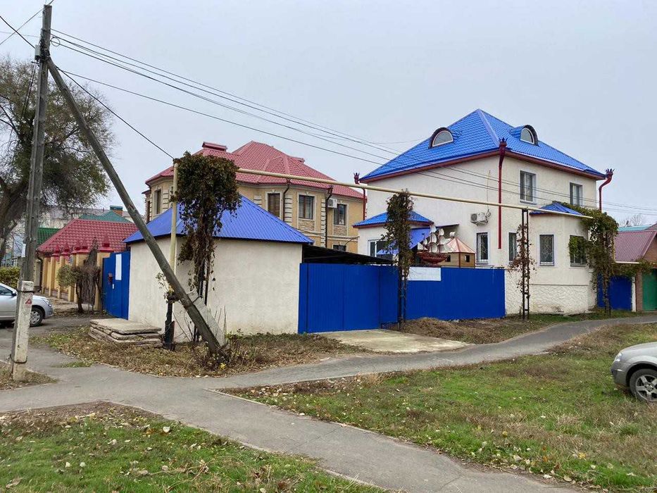 Продам коттедж в центре