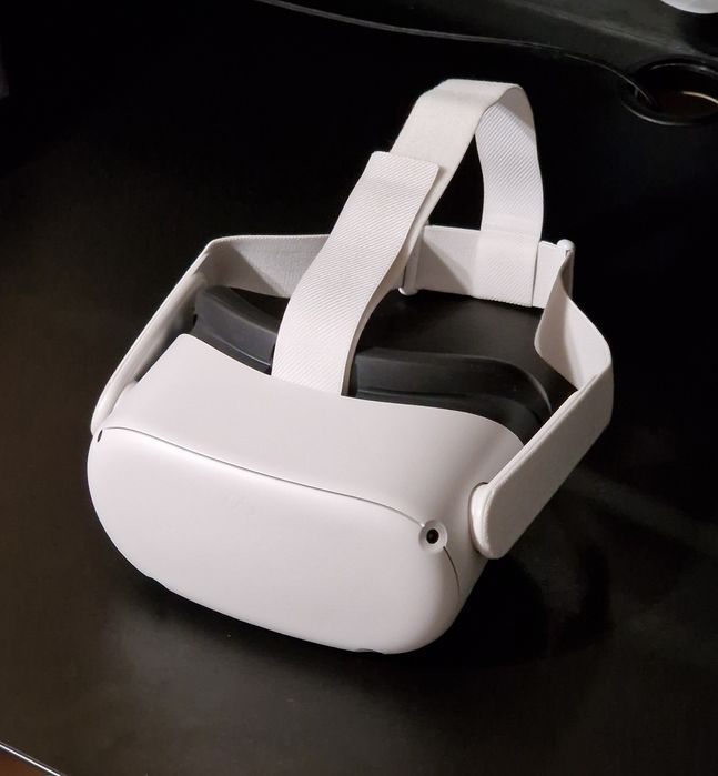 Vând ochelari VR Oculus Quest 2, 256GB