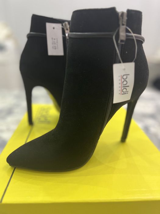 Продам ботильоны