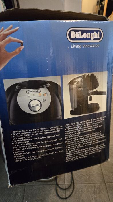 Aparat de cafea.cu cafea macinata Delonghi