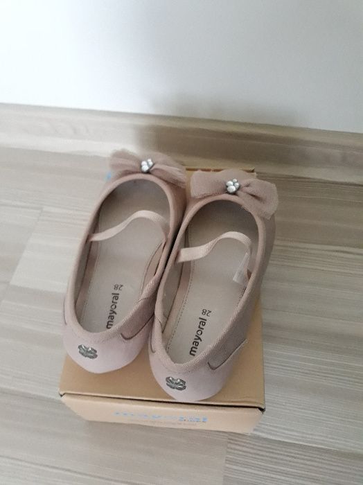 Pantofi pentru fete