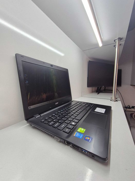 Acer 125$ Intel Core i5 4210U 8/128  Nvidia 820M 2GB ekran 14.1