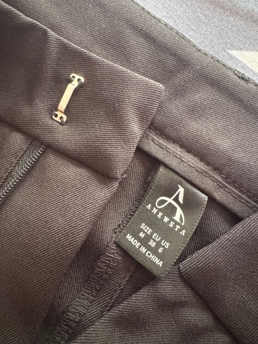 Панталони с широк крачол