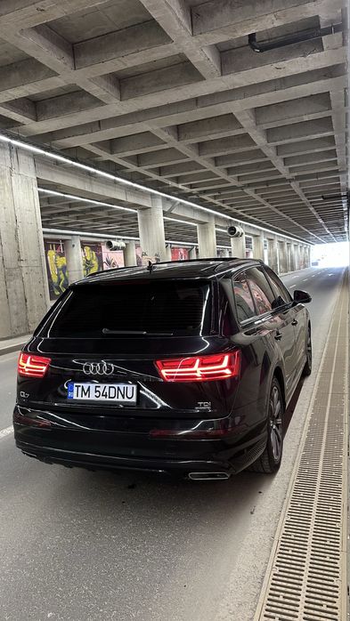 Audi Q7. 2016 Model S Line Exclusiv 3.0 d Panoramic Night Vision