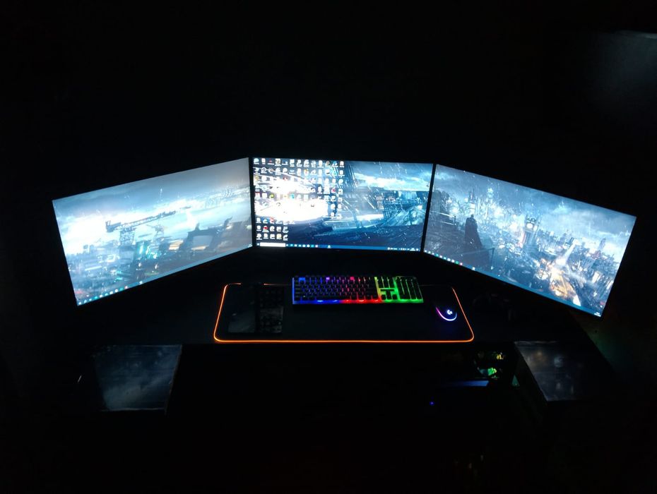 Продам мониторы Трипл скрин