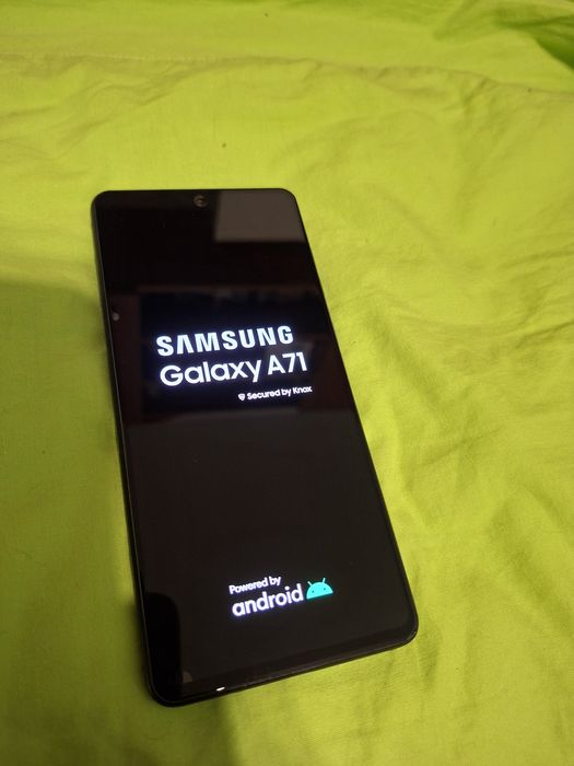 Vand Samsung A71 în stare impecabila