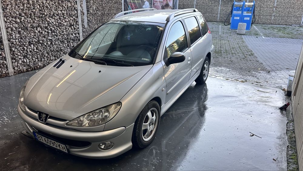 Пежо 206 2.0 HDi 90 ps , Sw 2004 година