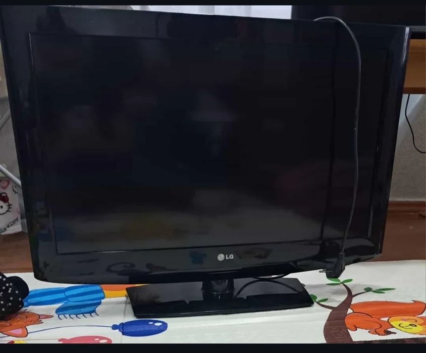 Телевизор LG рабочий