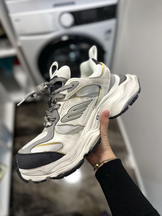 Balenciaga Cargo
