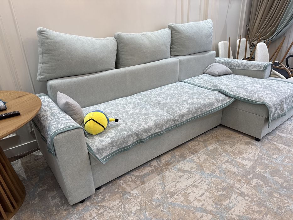 Продаю диван в отличном состоянии