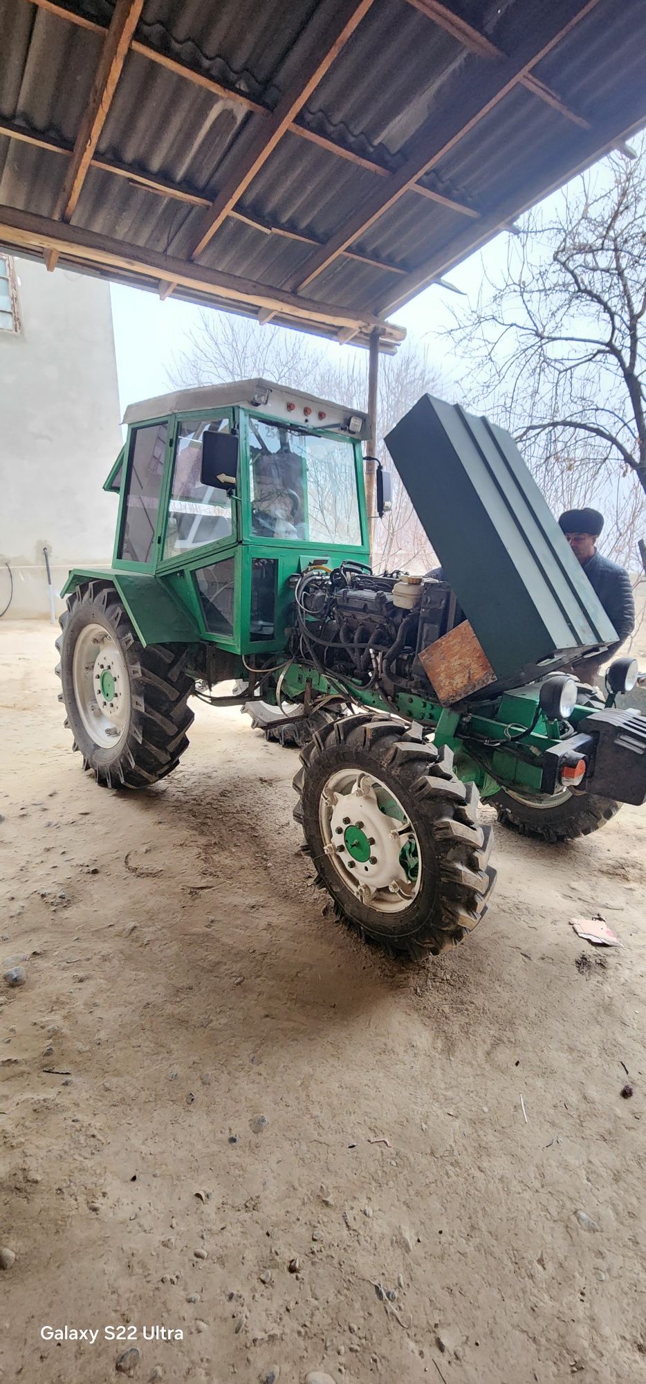 Traktor 40 mini qilingan