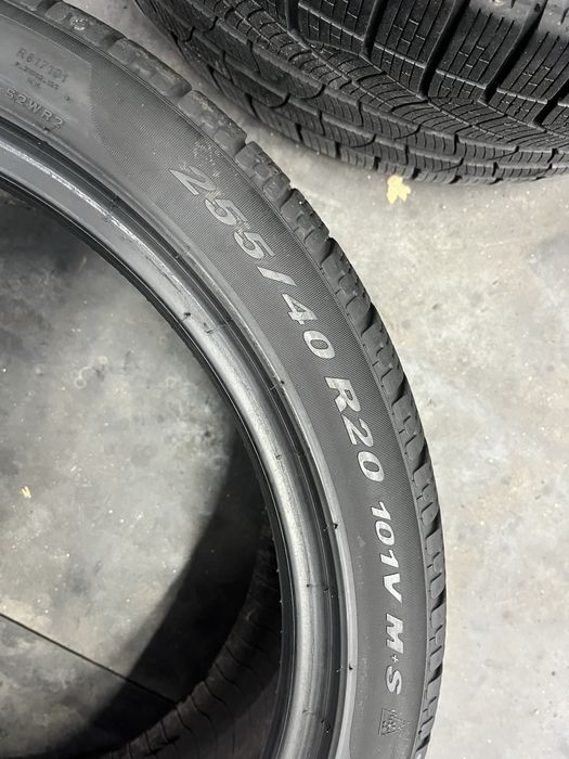 Anvelope iarna pirelli 255/40R20 fata si285/35R20 spate pret per set