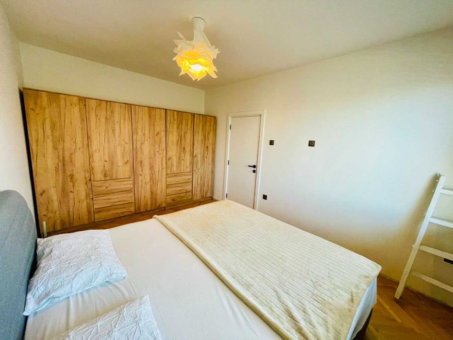 Продава се Тристаен апартамент в Пловдив, Кючук Париж - 60 кв.м за 2000 €/кв.м - Снимка #2