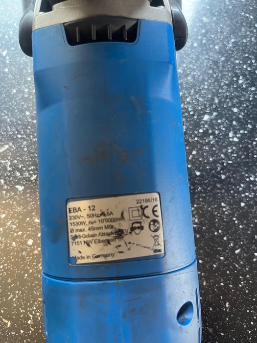 Masini 2 de taiat debitat sanfrenat eba12 si eni06