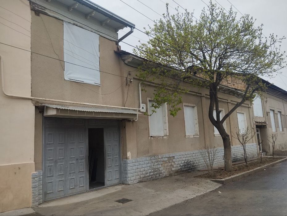 Uy sotiladi Дом прадаётся срочно !!