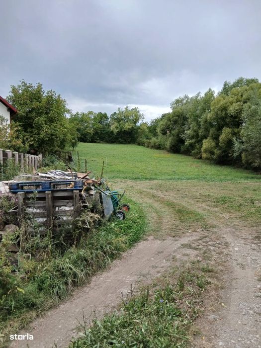Breaza Teren de vânzare   5.000 mp, deschidere 35.12 m