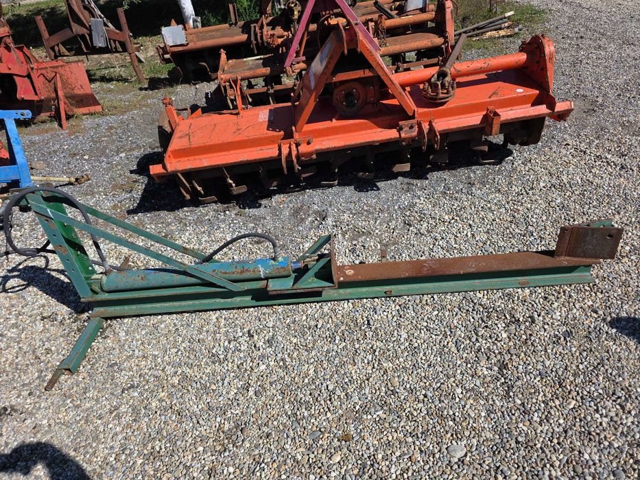 Spargator in tiranti la tractor despicator lemn hidraulic 20t