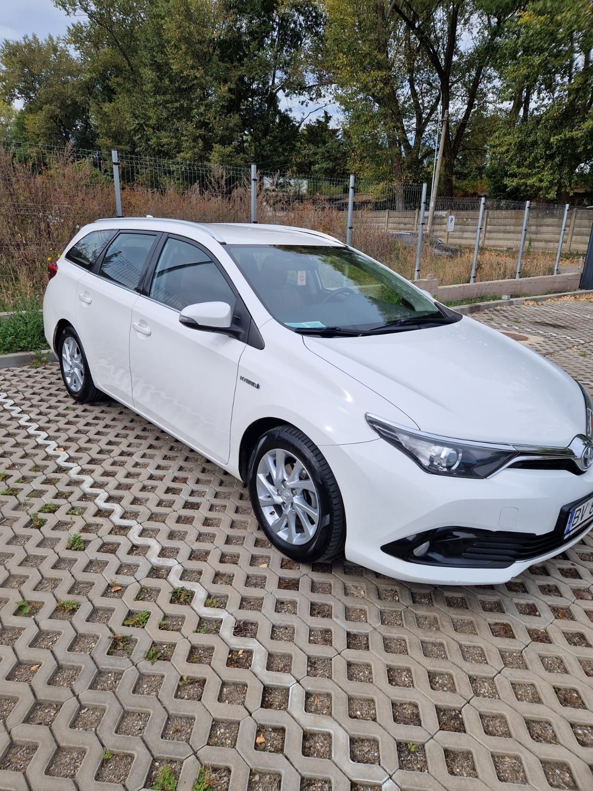 Toyota auris hibrid