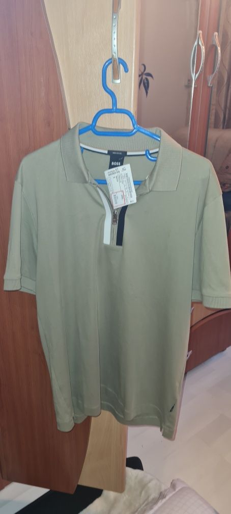 Tricou hugo boss mărimea S