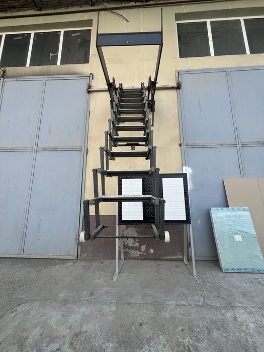 Cherdak va mansardalar uchun zinapoyalar