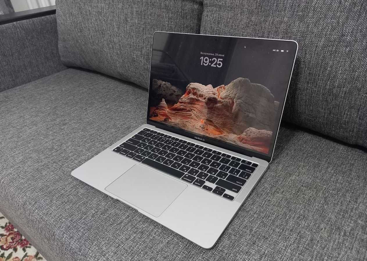 Apple macbook air 13 2020 m1 8gb 256