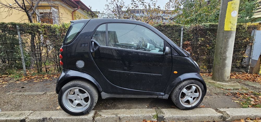 Smart Fortwo Coupe Automat  0.7 Benzină 61 CP  Germania
