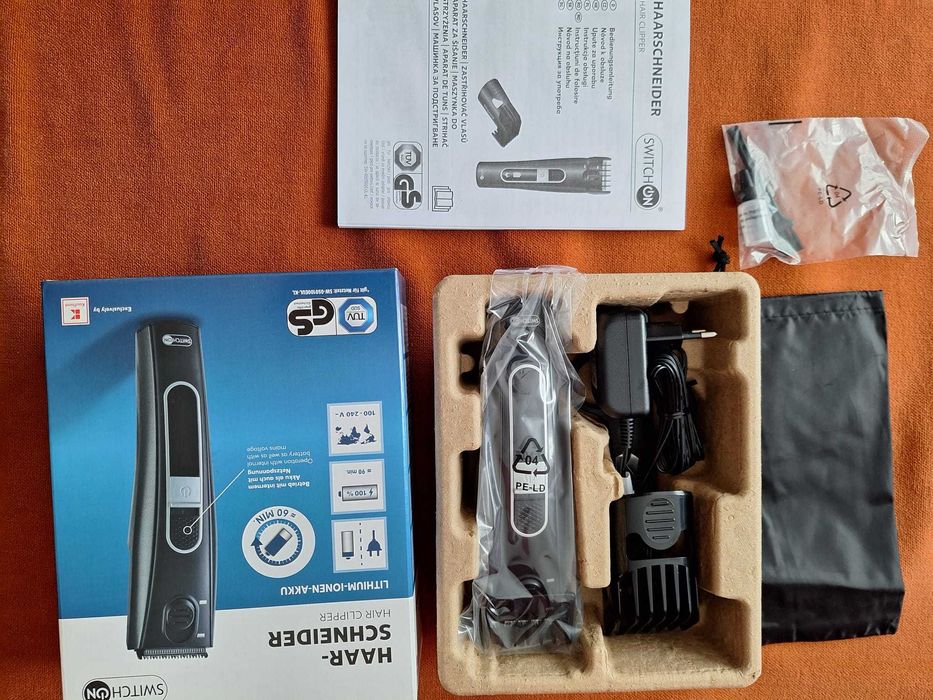 Masina electrica /  Aparat de tuns, alimentare  la baterii sau 220v