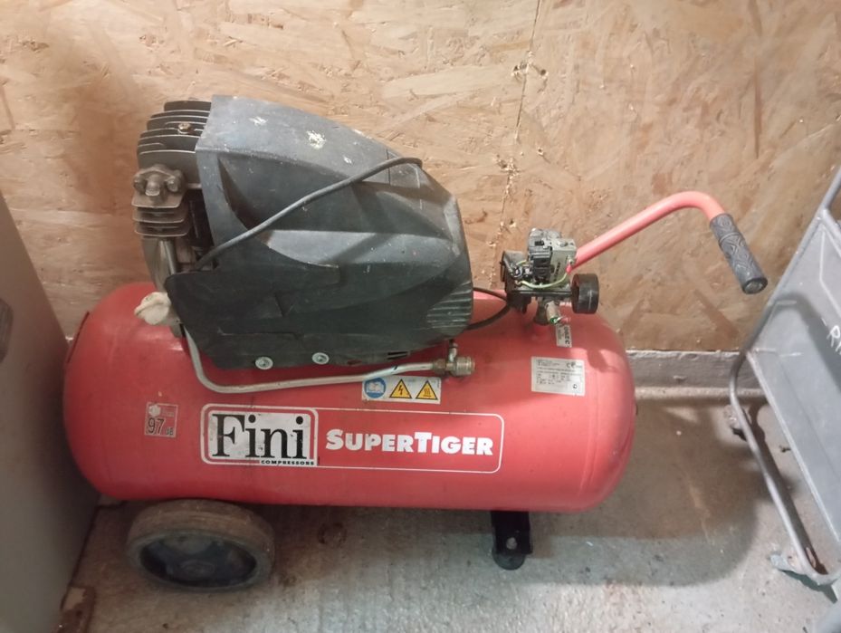 Stanță aluminiu și un set complet