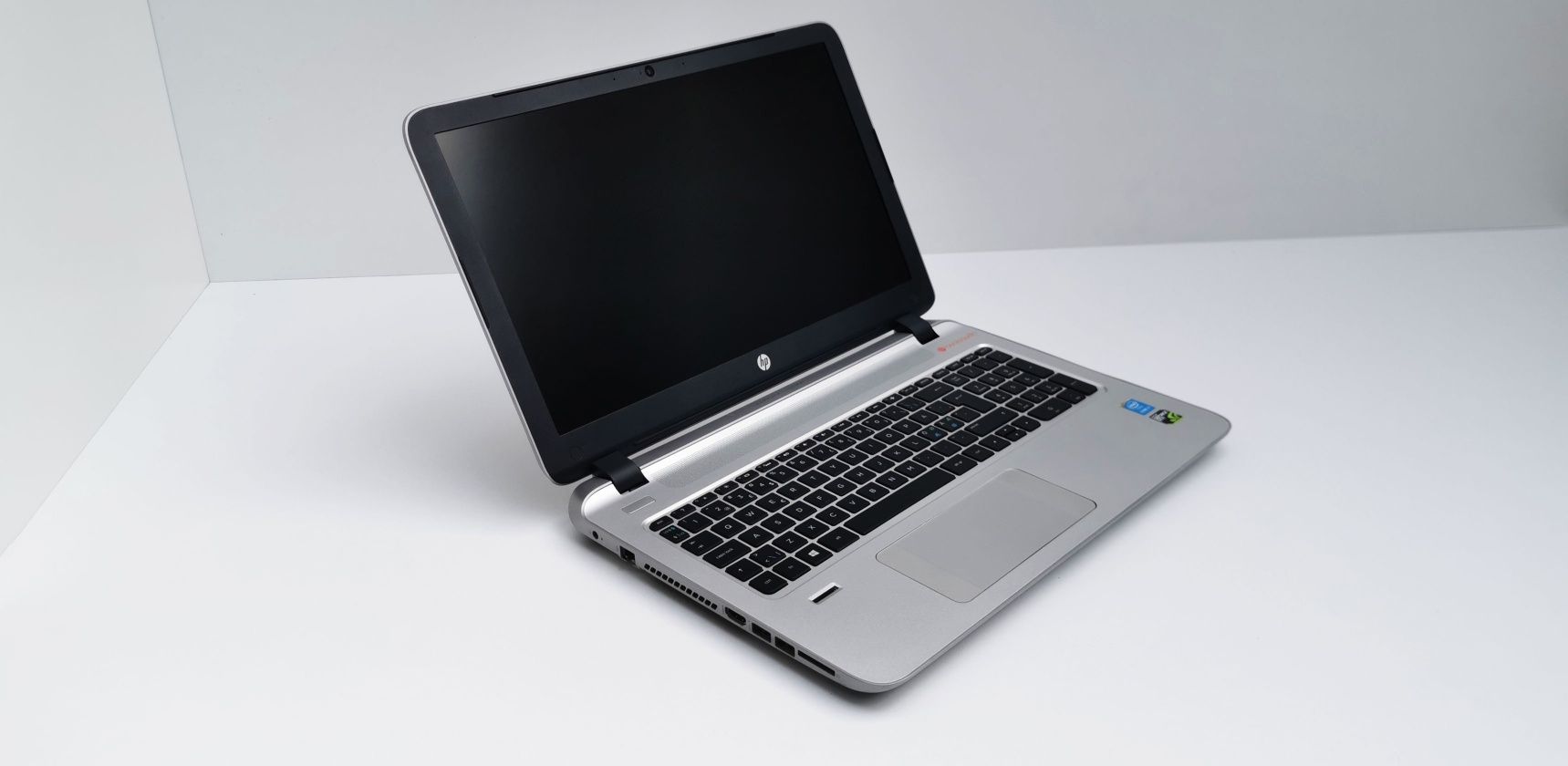 HP Envy Notebook 15-K281NO Procesor i7 5500U 16 GB RAM GTX 256 GB SSD