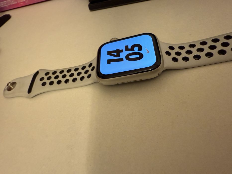 Ceas Apple Watch Nike Seria 6 GPS 44 MM