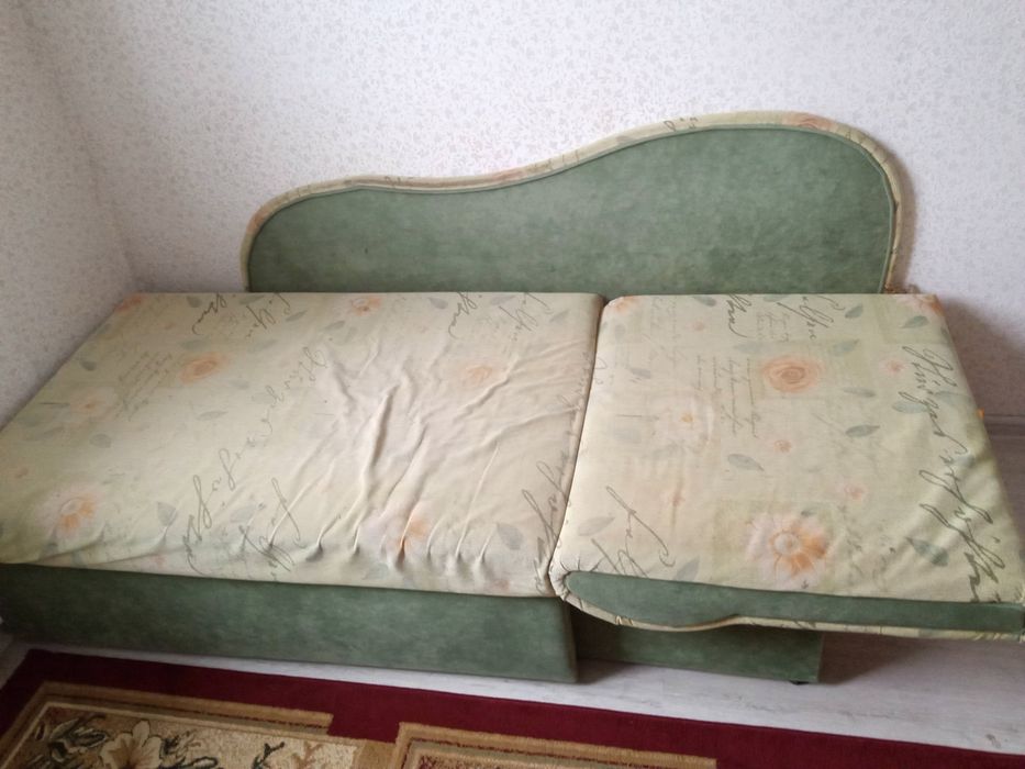Продам детский диван