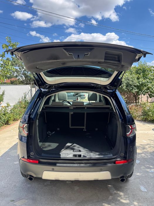 Land rover discovery sport