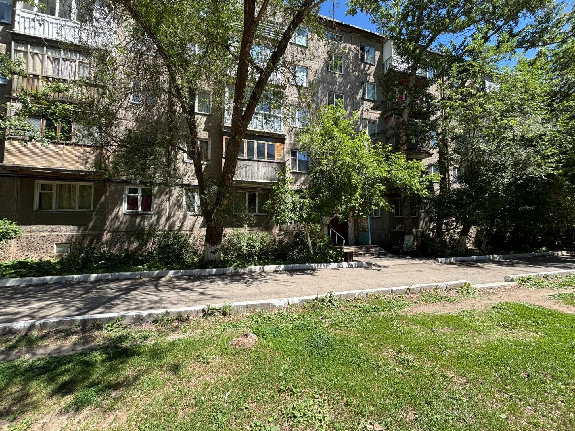 Продам 2х ком.кв центр города пр.Абдирова 34/3 >