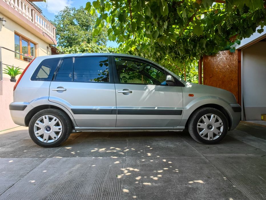 Ford Fusion proprietar din 2011