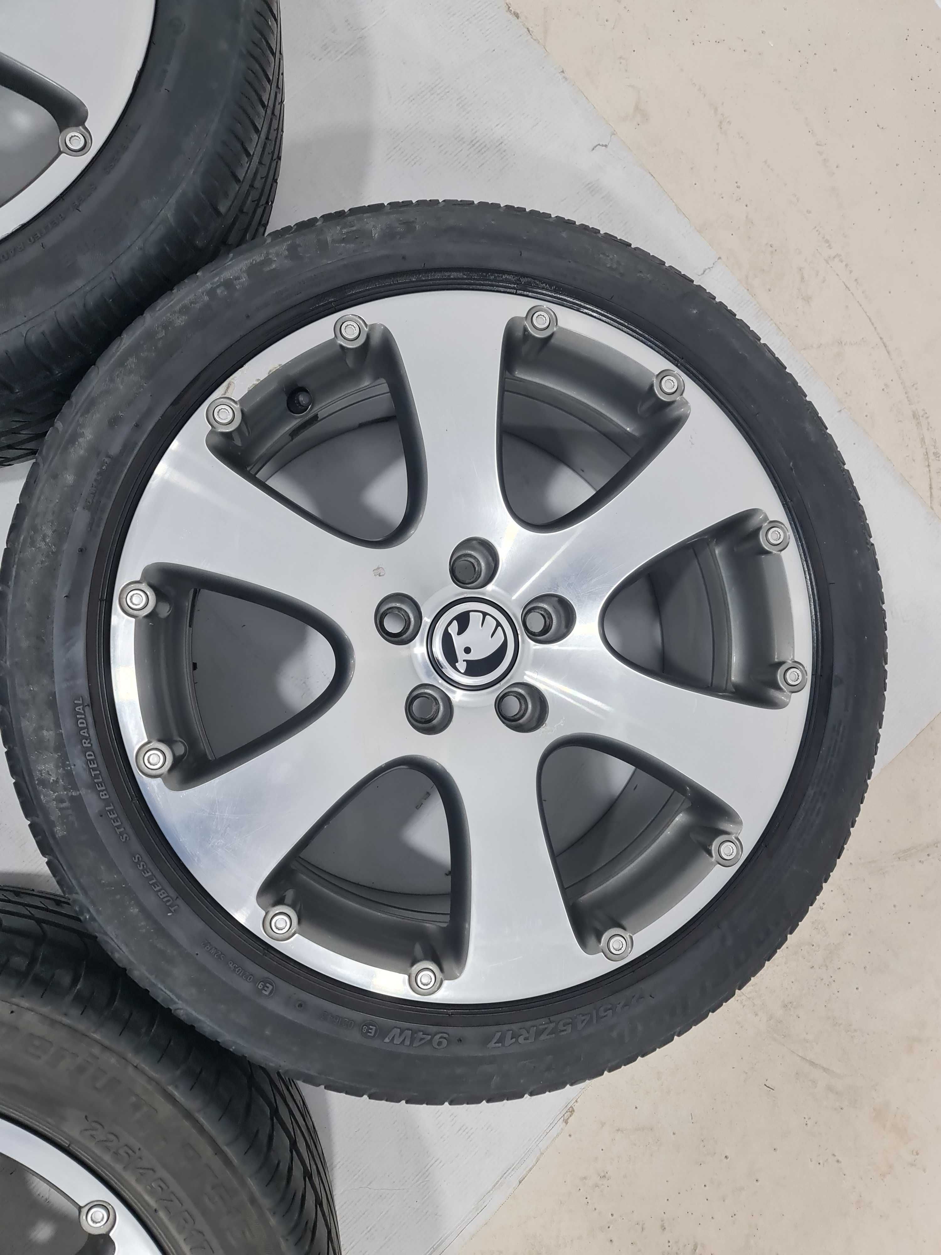 Jante 17 OEM Skoda Octavia Superb Yeti in 2 latimi