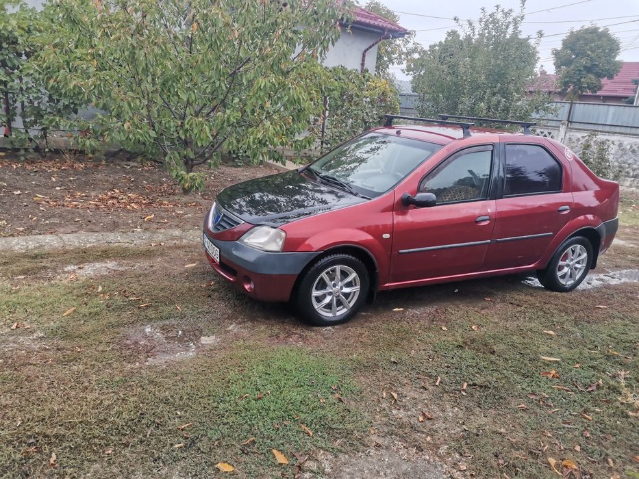 Dacia Logan          vând