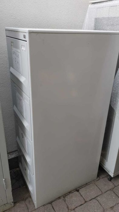 ocazie  fiset metalic cu 4  sertare metal  / rollbox cu 3 sertare