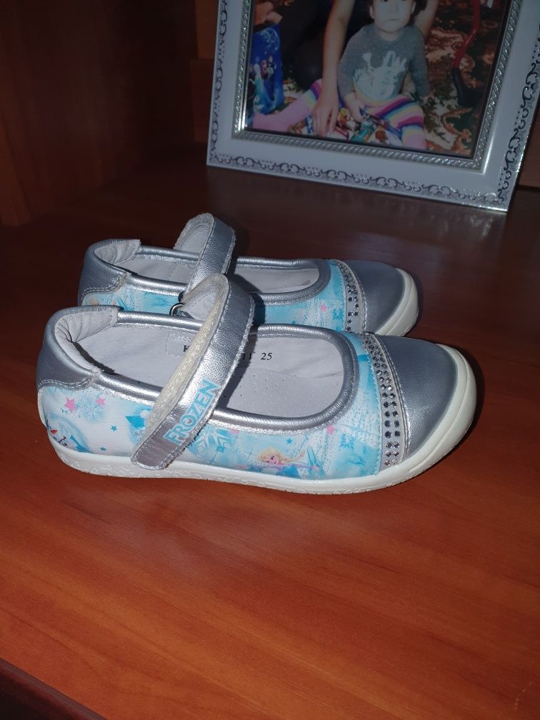 Детская обувь  для девочки