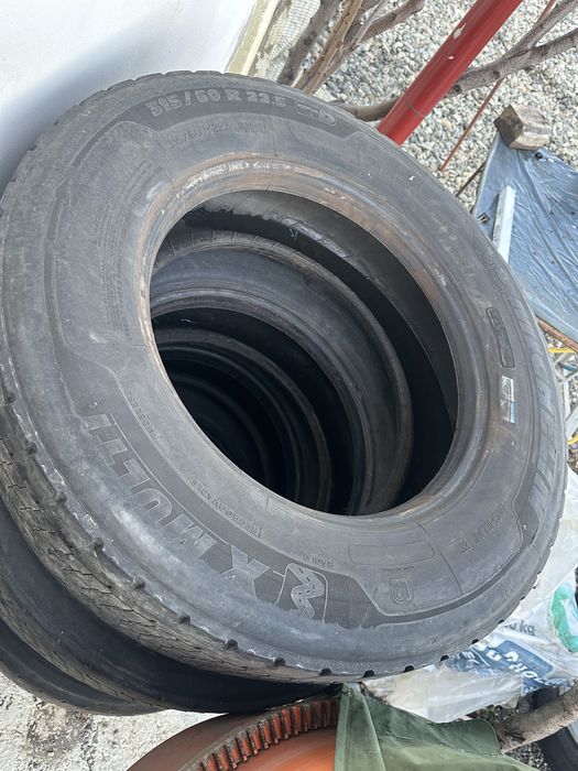 Anvelopa 315/60 r22.5 tractiune 1000 lei toate 4