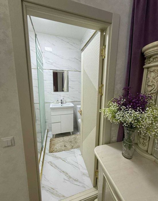 ЖК Зарафшон Сити 4 комнатная 2 этаж Бабура Рядом Пирамит Тауэр