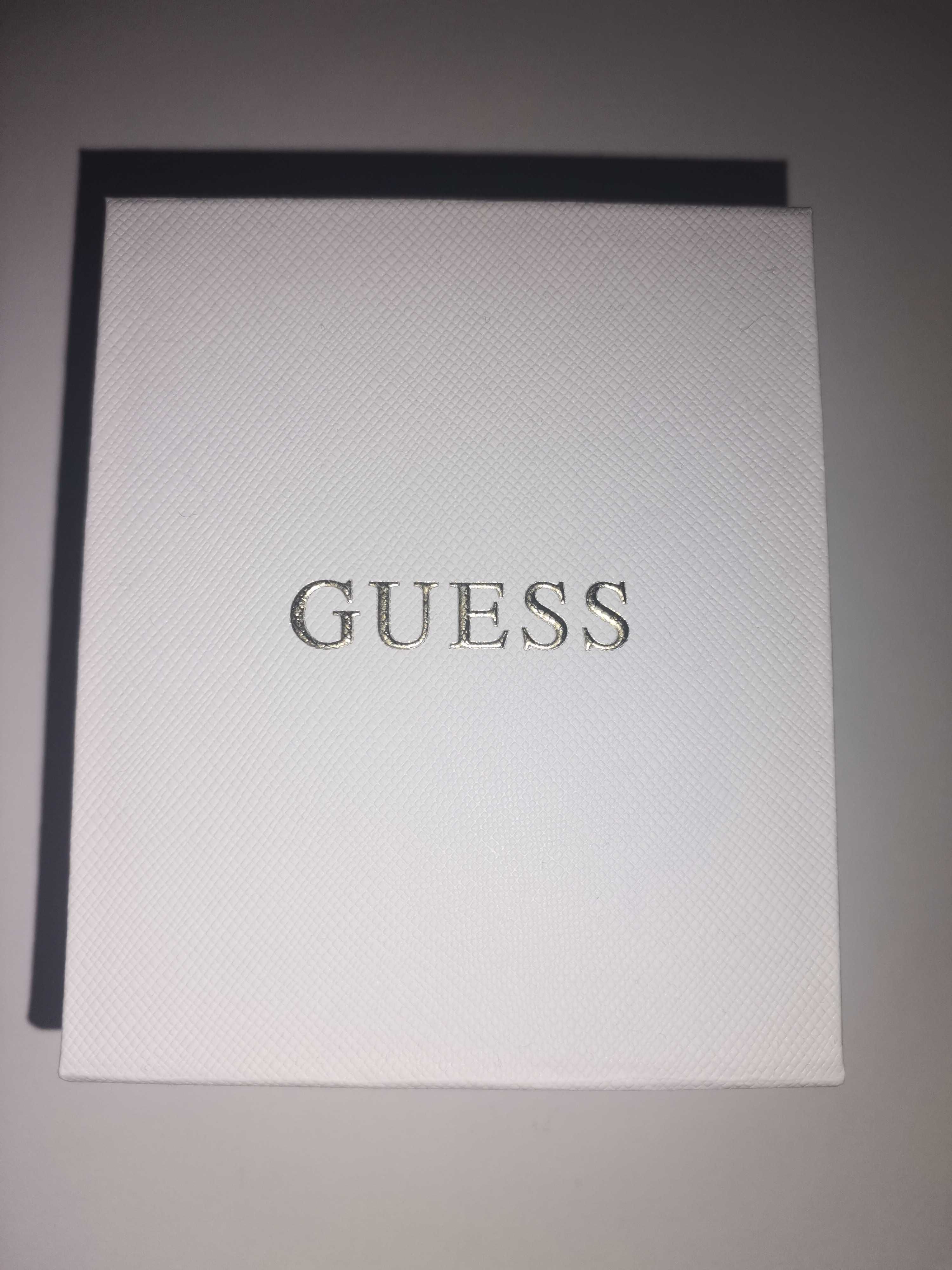 Дамска гривна Guess