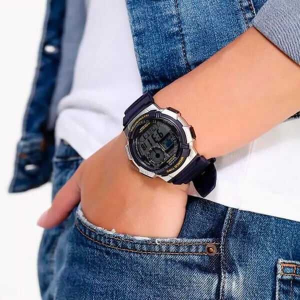 Мъжки часовник Casio AE-1000W-2AV