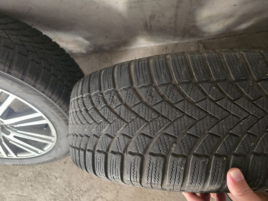 джанти с гуми Bridgestone Blizzak 225/55/17 за Ауди
