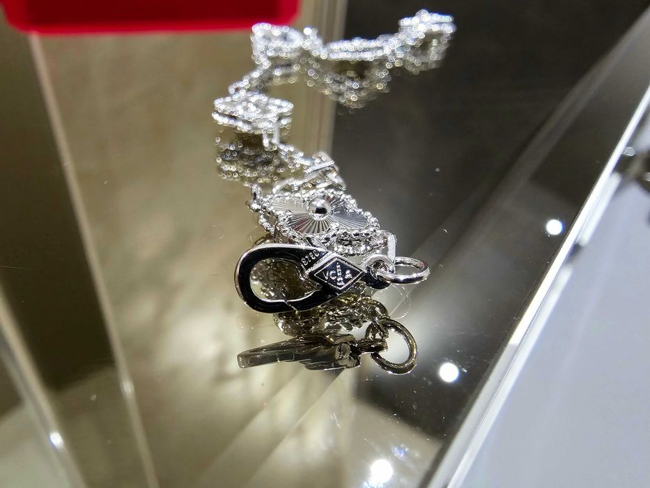 Van Cleef & Arpels VCA Silver 5 Motifs Sweet Alhambra Дамска Гривна