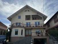 Casă spațioasă cu 5 camere, etaj și mansardă în Ipotești, Suceava