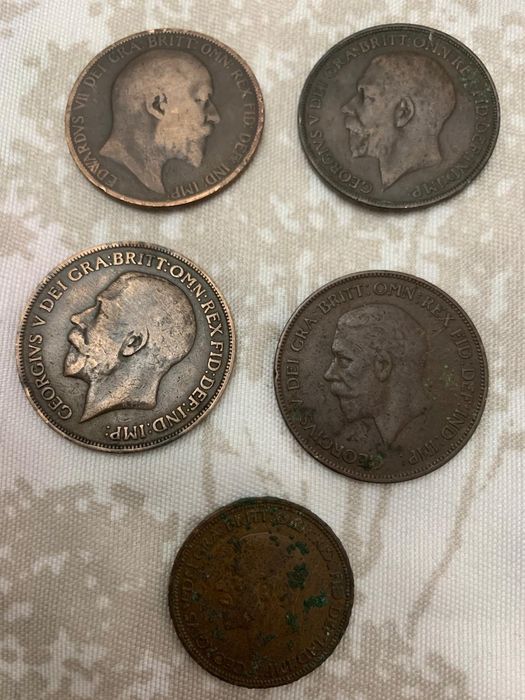 Monede britanice vechi din cupru, de colecție