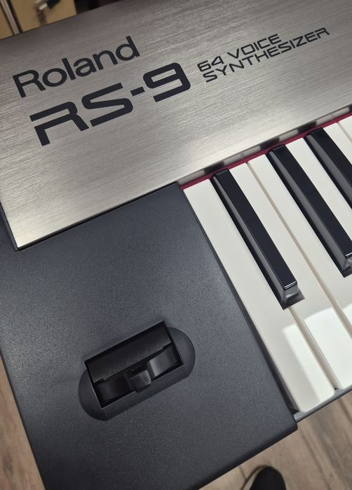 ROLAND RS-9 Синтезатор !